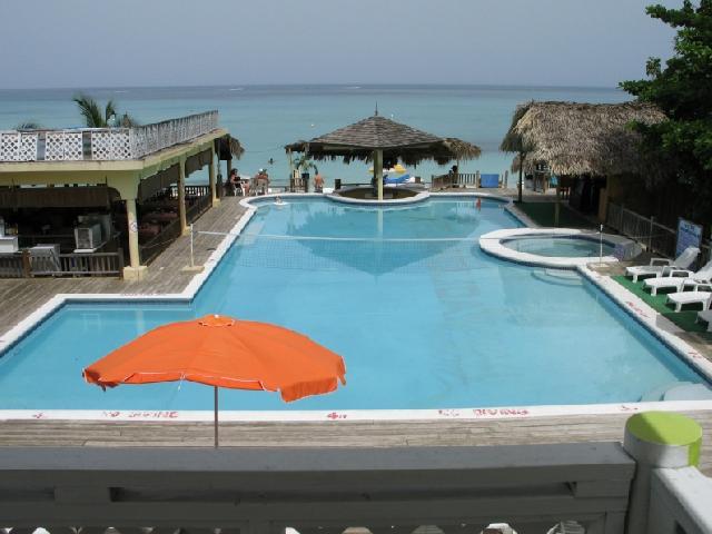 Fun Holiday Beach Resort - Negril Jamaica Fun Holiday Beach Resort - Negril Jamaica